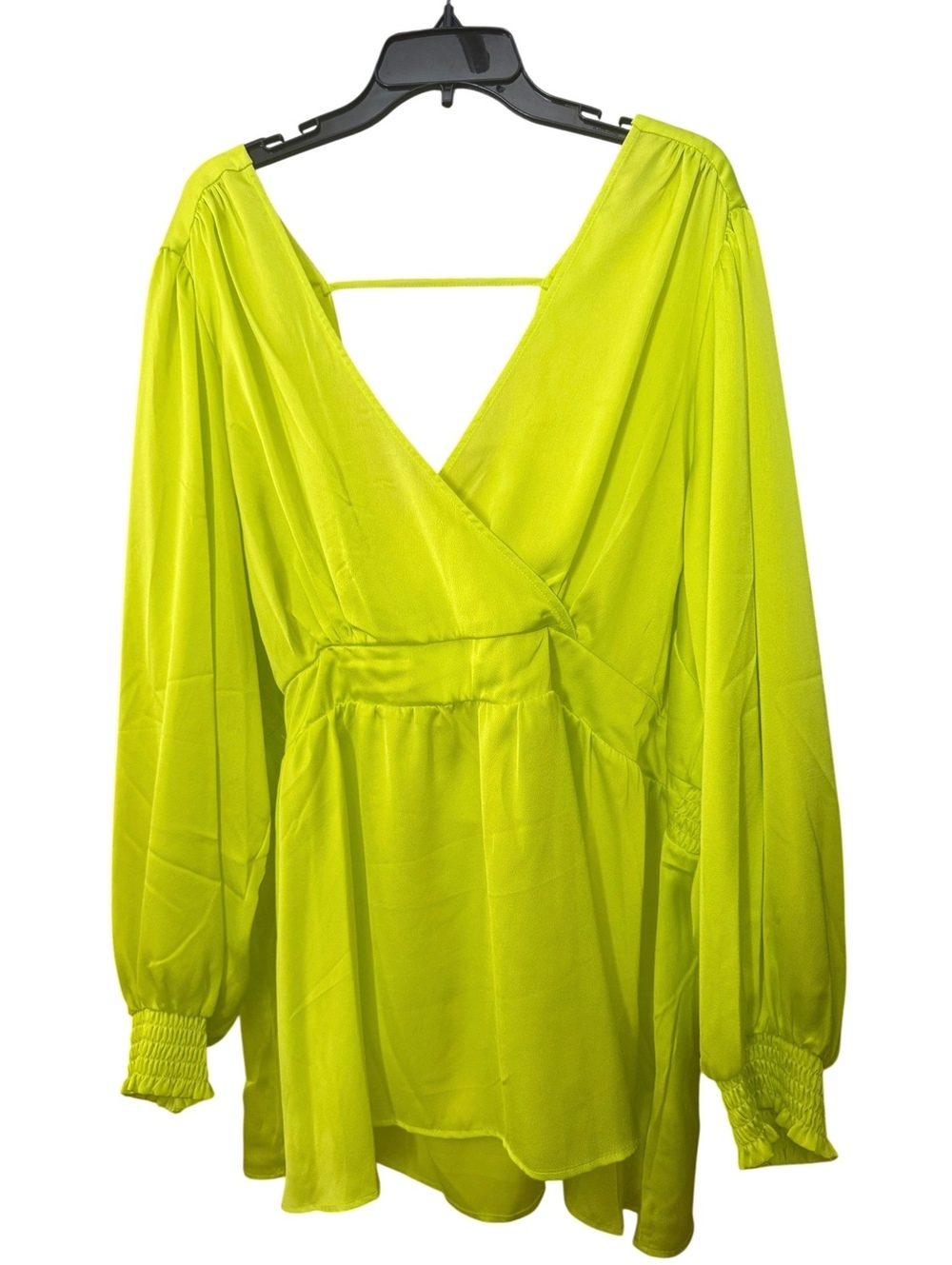 NWT Torrid Silky Neon Green Blouse 4X